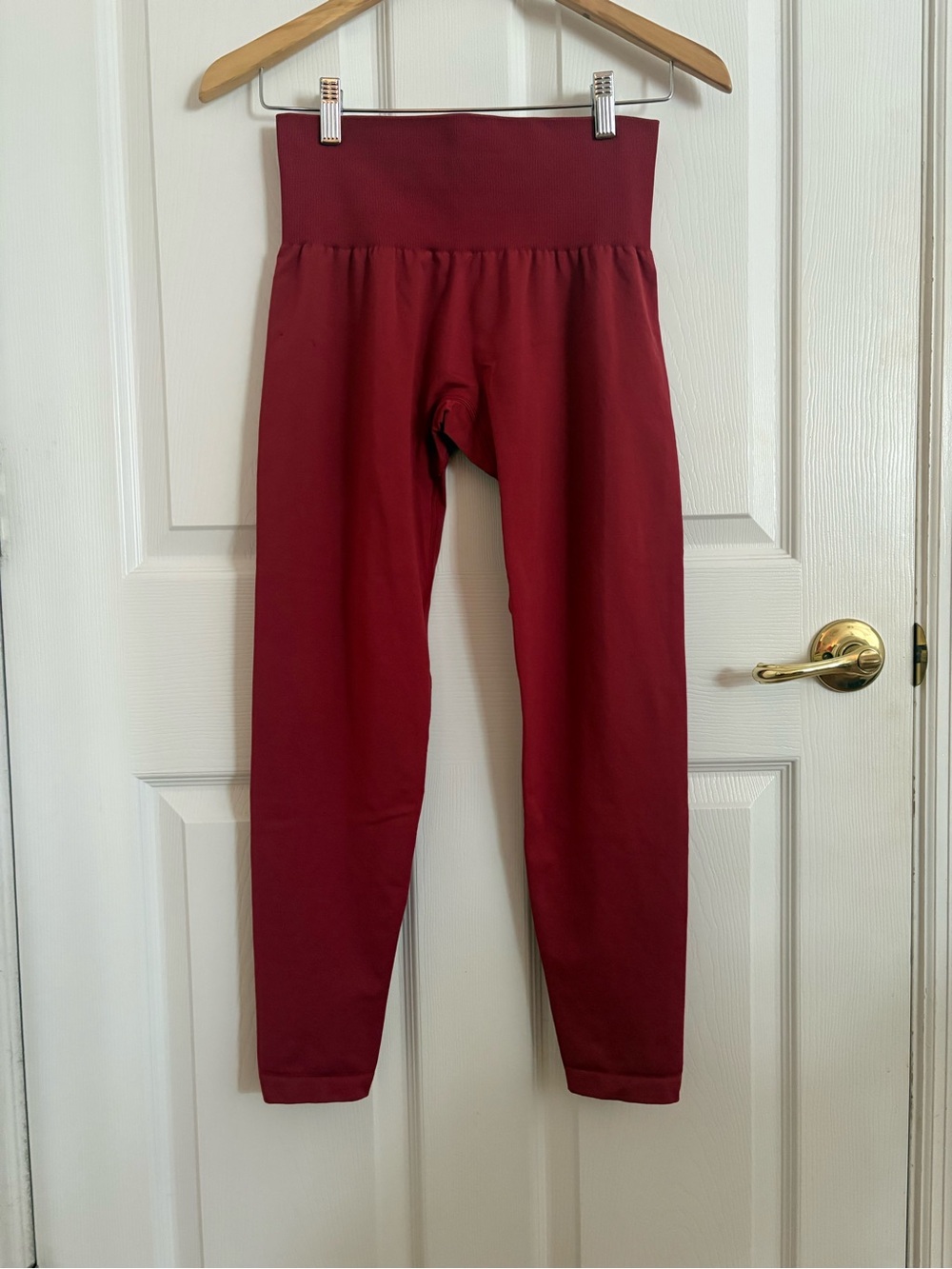 NVGTN High-Waist Leggings in Carmine